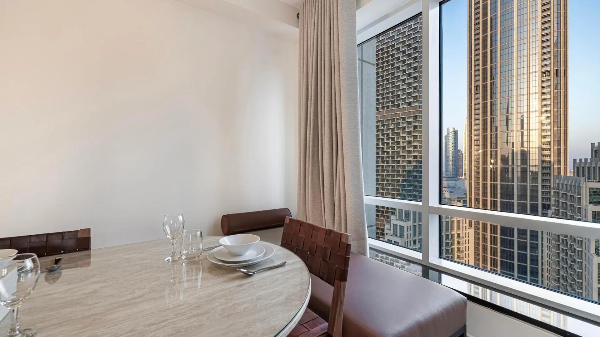 Daire High-Floor Luxury 2Br In Loft Central Downtown Dubai